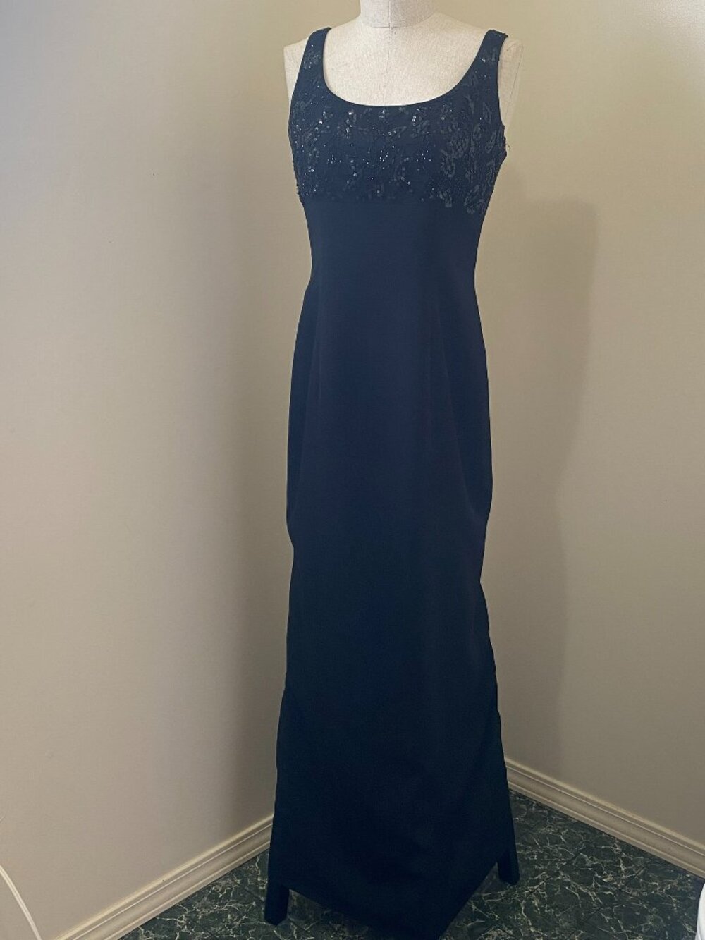 Black Rimini by Shaw Sequined top formal dress, Size 10